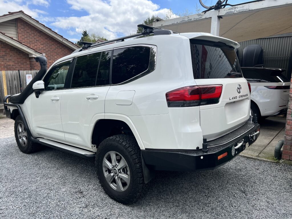 Toyota Landcruiser 300 Series, Thule Evo 7104 Railing Bar Mount, Thule Wingbar Evo